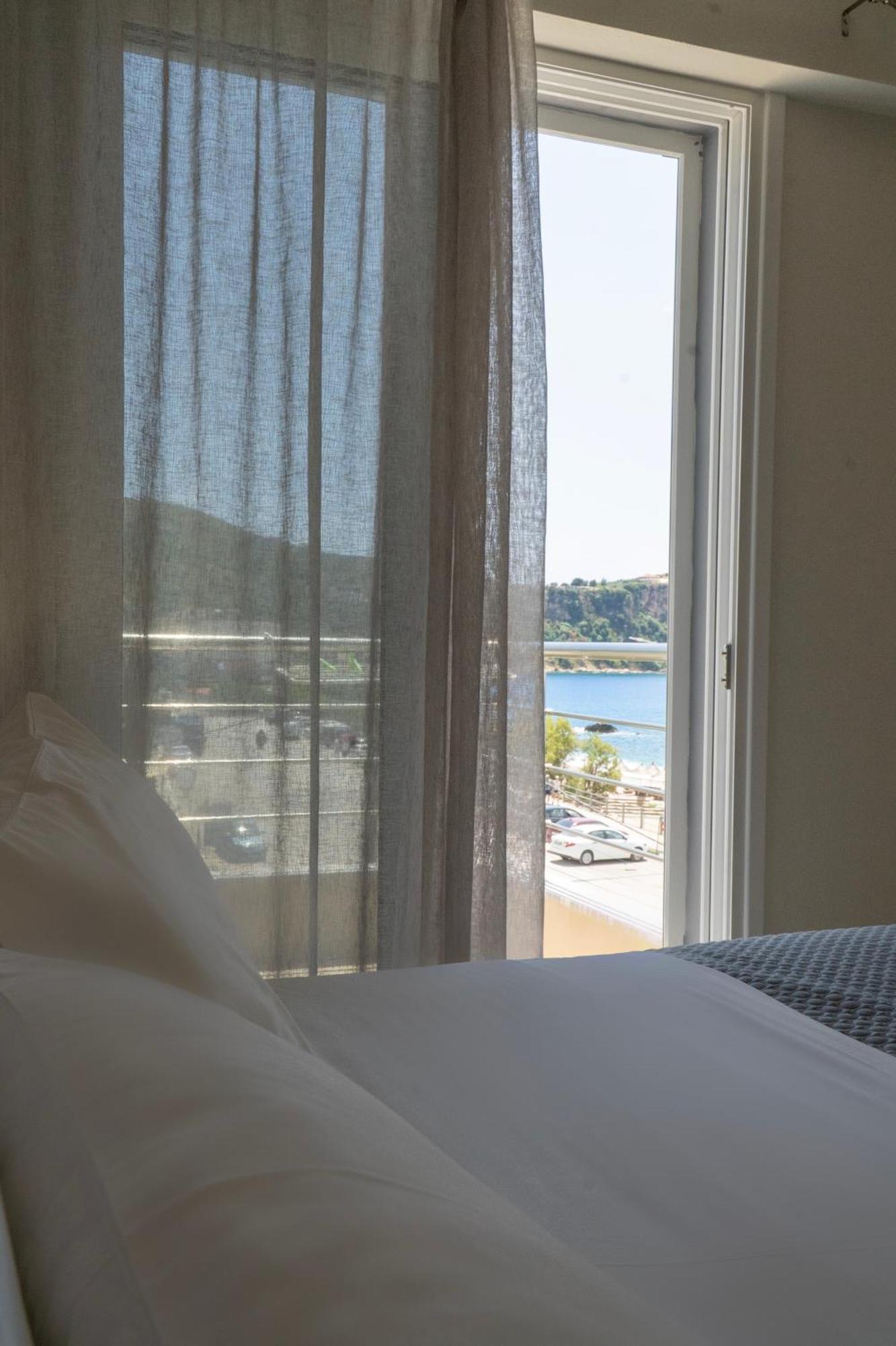 Rondo'S Hotel Химара Экстерьер фото